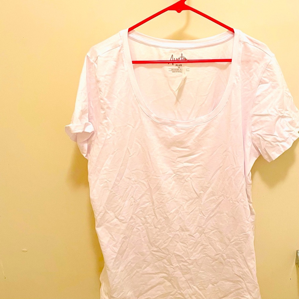 A casual white plain T-shirt